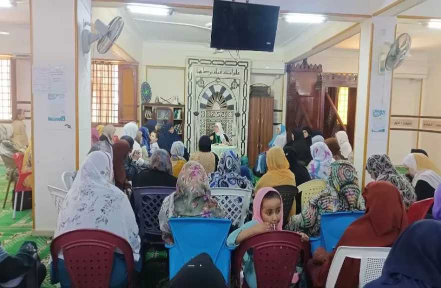 انطلاق فعاليات القافلة الدعوية للواعظات بمسجد العارف بالله بسوهاج