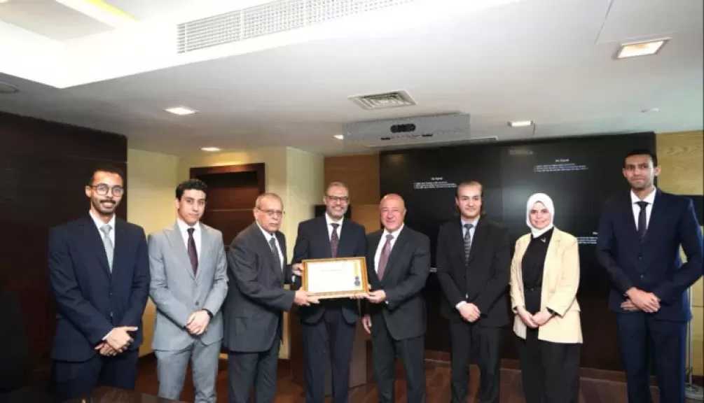 البنك الأهلي المصري يحتفظ للعام الثالث عشر بشهادة الامتثال والتوافق مع معاییر متطلبات هيئتي الفيزا والماستر كارد العالمية بنسخه الإصدار PCI DSS V4.0.1
