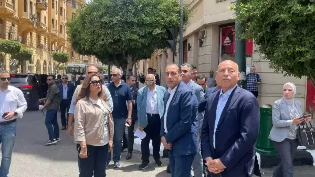 رئيس الوزراء يتفقد شارع الفن بوسط البلد بالقاهرة