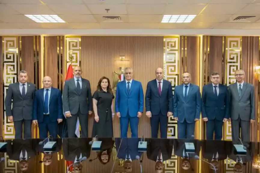 الإنتاج الحربي يوقع بروتوكول تعاون لتصنيع أجهزة الهايبر باريك محليًا