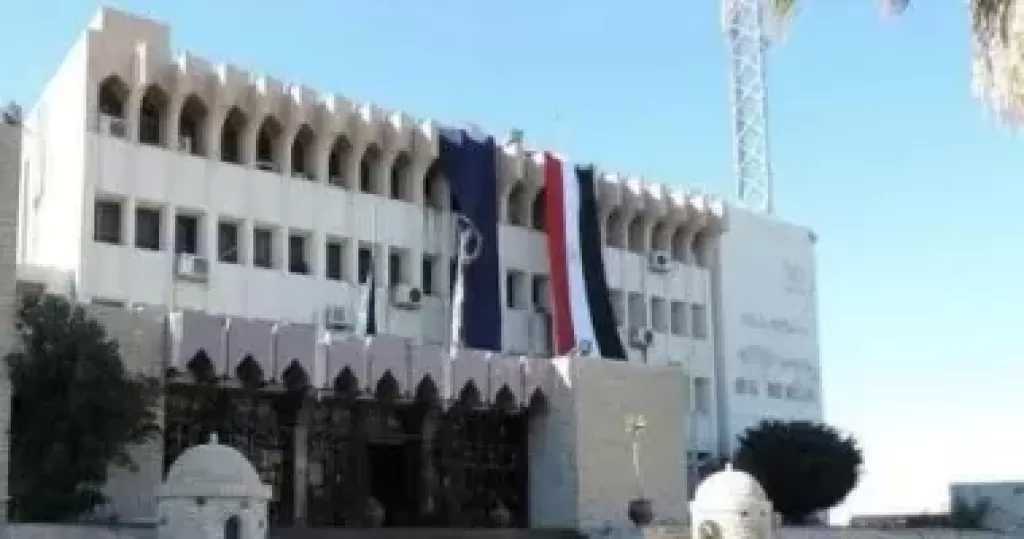 الأجهزة الأمنية تكثف جهودها لكشف غموض مقتل سائق تاكسي بالغردقة