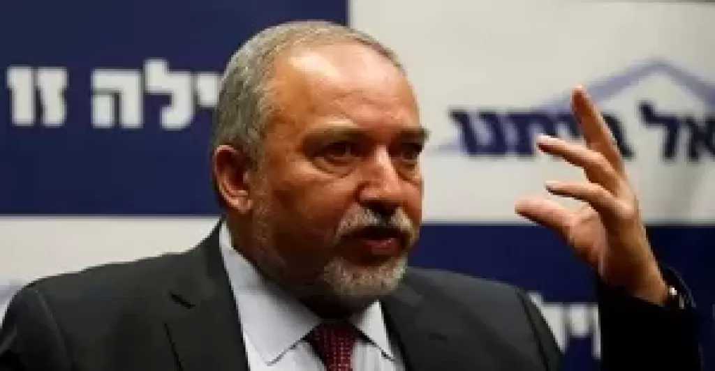 ليبرمان: صفقة بين نتنياهو وترامب تحول إسرائيل لـ«جمهورية موز»