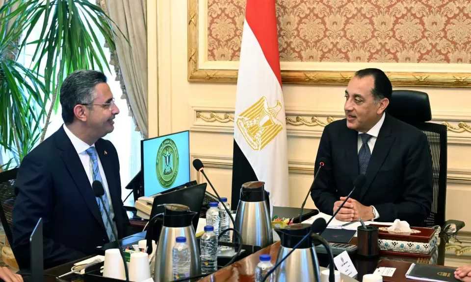 رئيس الوزراء يتابع مع وزير التموين استعدادات استقبال عيد الأضحى المبارك