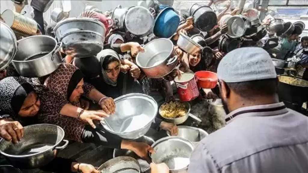 حماس تدين استهداف تكية طعام وسط غزة: سيأتي اليوم الذي يدفع فيه الاحتلال ثمن هذه الجرائم البشعة