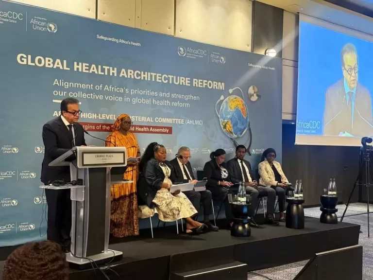 ضمن فعاليات جمعية الصحة العامة بجنيف.. وزير الصحة يدعو لعدالة صحية عالمية وترجمة الرؤى الأفريقية إلى خطوات عملية
