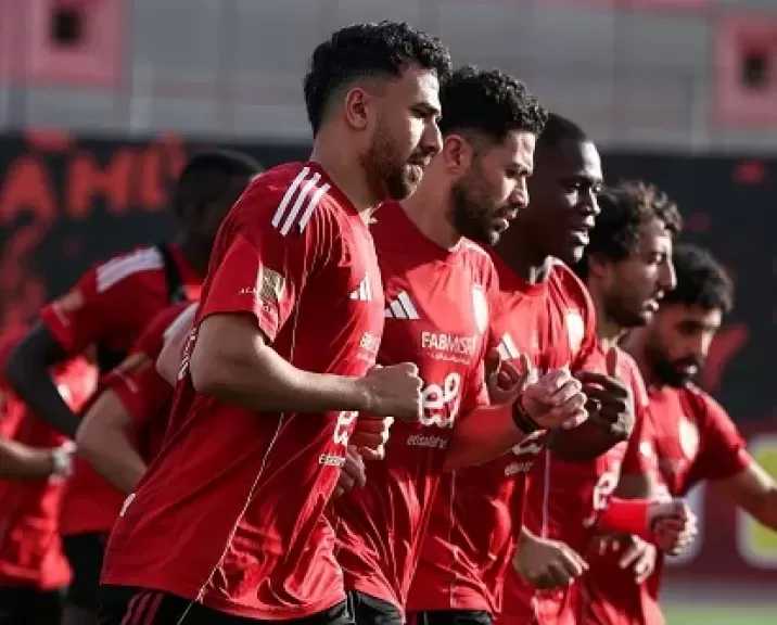 الأهلي يدخل معسكرًا مغلقًا استعدادًا لمواجهة المصري في ختام الدوري