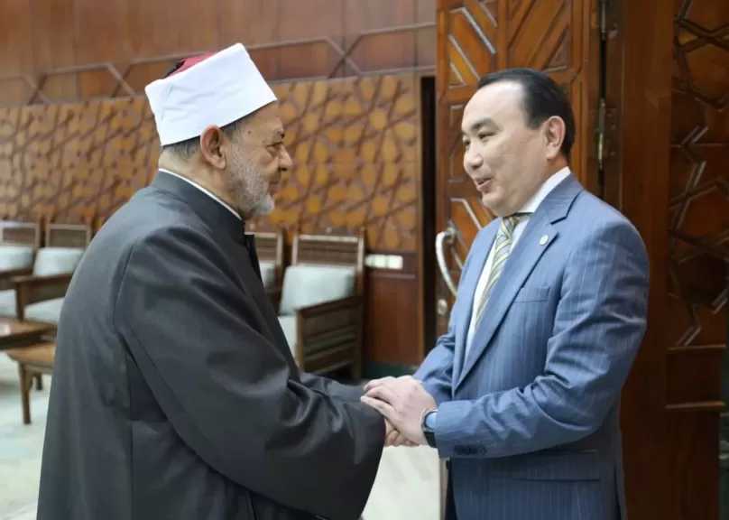 شيخ الأزهر يستقبل سفير كازاخستان لدى القاهرة ويؤكد استعداد الأزهر لتعزيز التعاون العلمي والدعوي