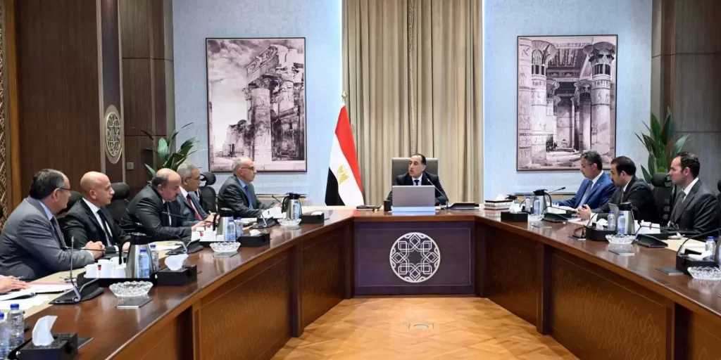 رئيس الوزراء يستعرض مستجدات جهود تطوير صناعة السكر في مصر