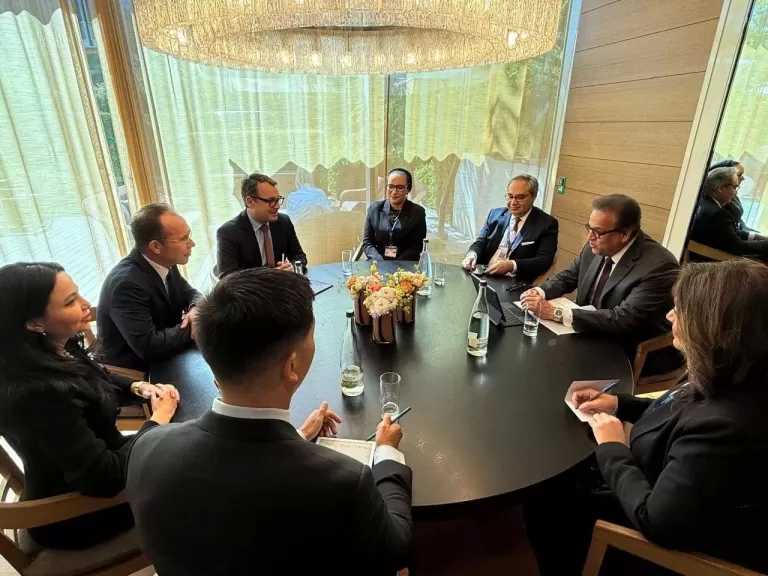 وزير الصحة يستعرض تجربة مصر الرائدة في تعزيز صحة المرأة أمام «MSD» بجنيف