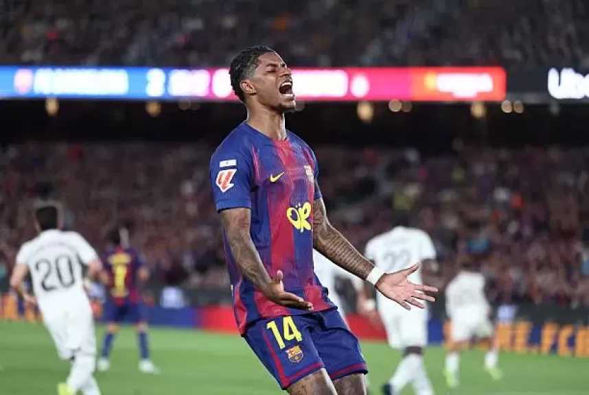 برشلونة يحسم موقفه من راشفورد ويستعد لتفعيل بند الشراء النهائي