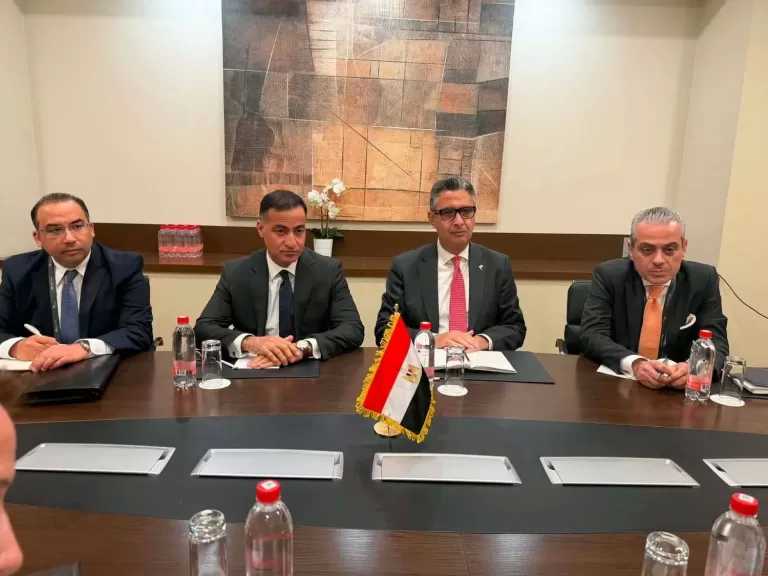 وزير التموين يبحث سبل التعاون المشترك مع البورصة السلعية المصرية