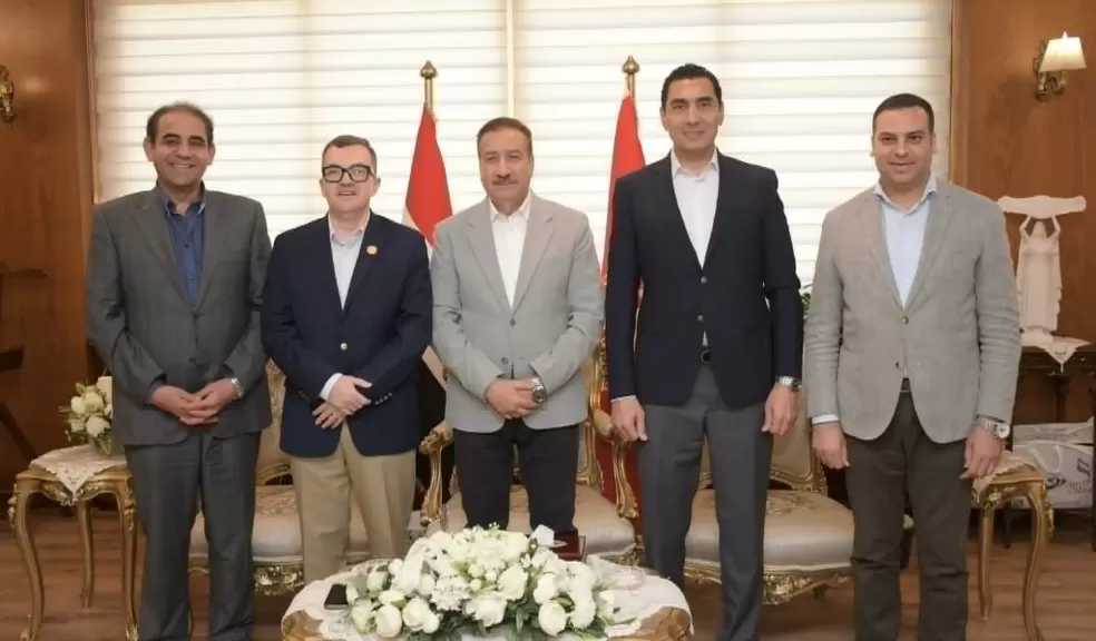 محافظ بورسعيد يستقبل وزيري التخطيط والرياضة لتفقد منشآت رياضية وتعليمية