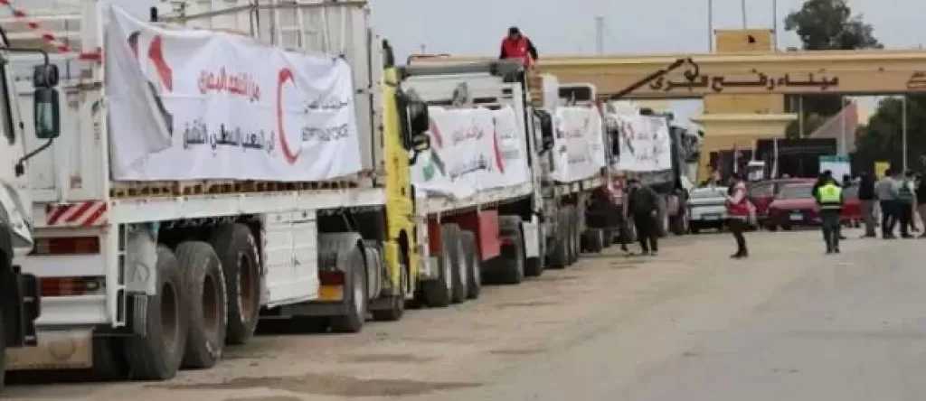 الهلال الأحمر المصري: قافلة زاد العزة الـ202 تحمل كميات كبيرة من المساعدات