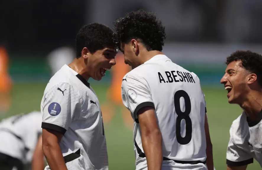 أبو ريدة يهنئ منتخب الناشئين بالتأهل إلى نصف نهائي أمم أفريقيا
