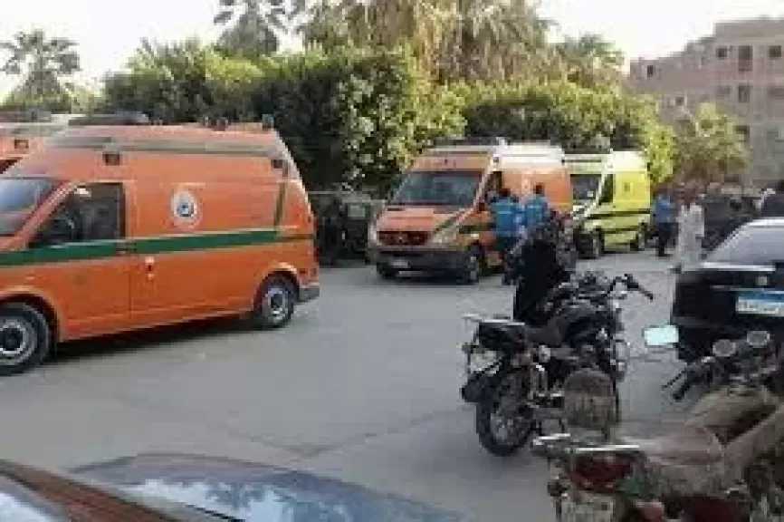 مصرع طالب وإصابة 12 آخرين إثر انقلاب سيارة ربع نقل بطريق طهطا في سوهاج