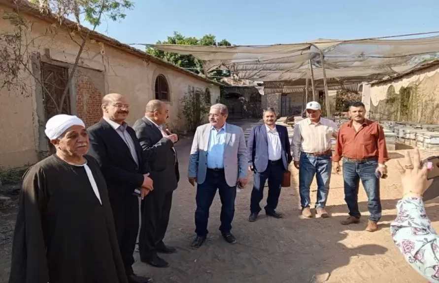 رئيس الإصلاح الزراعي يتفقد مشروعات الإنتاج الحيواني وتوريد القمح ومواجهة التعديات بالشرقية