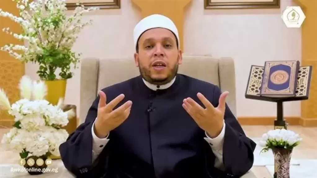 هل يقتصر فضل يوم عرفة على الحجاج فقط؟.. إمام مسجد الحسين يجيب