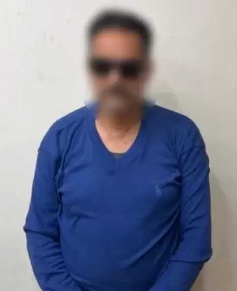 ضبط المتهم بالتحرش بفتاة داخل ميكروباص في الجيزة