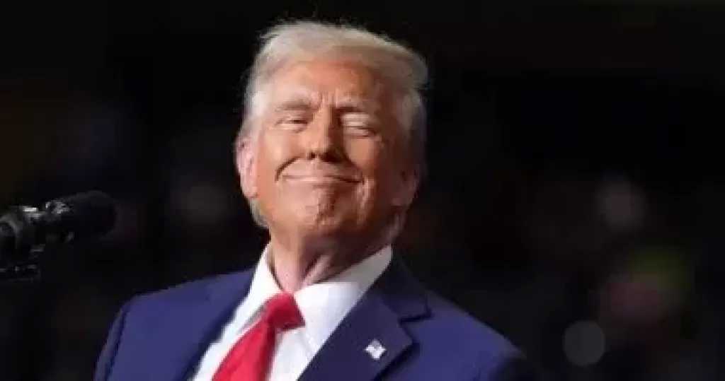 ترامب يعلن رفع الحصار البحرى على إيران: سيحدث الآن