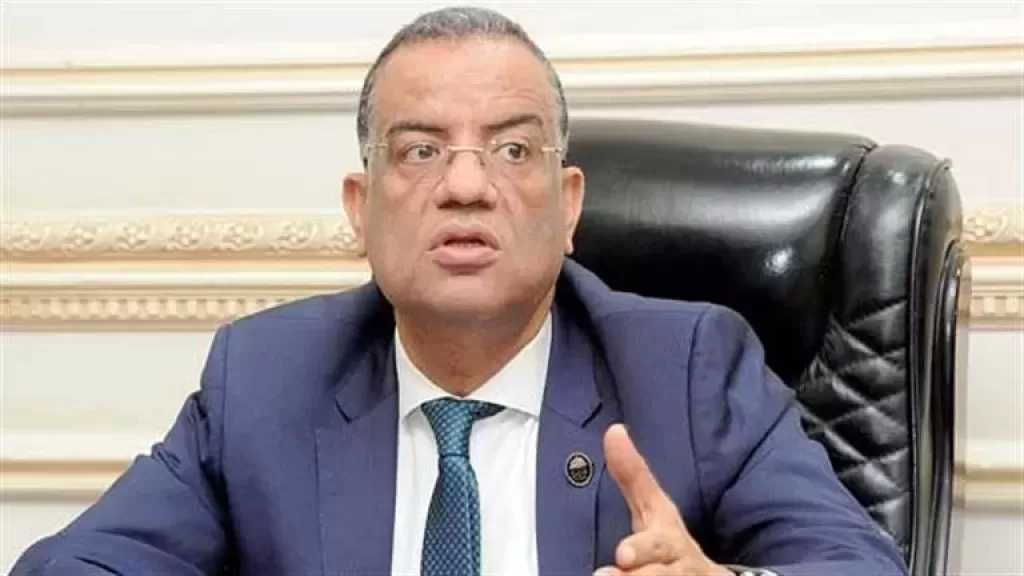 توك شومحمود مسلم: اتفاق أمريكي ـ إيراني يلوح في الأفق خلال أيام.. وترامب يدير الملفات الدولية بعقلية «البلايستيشن»