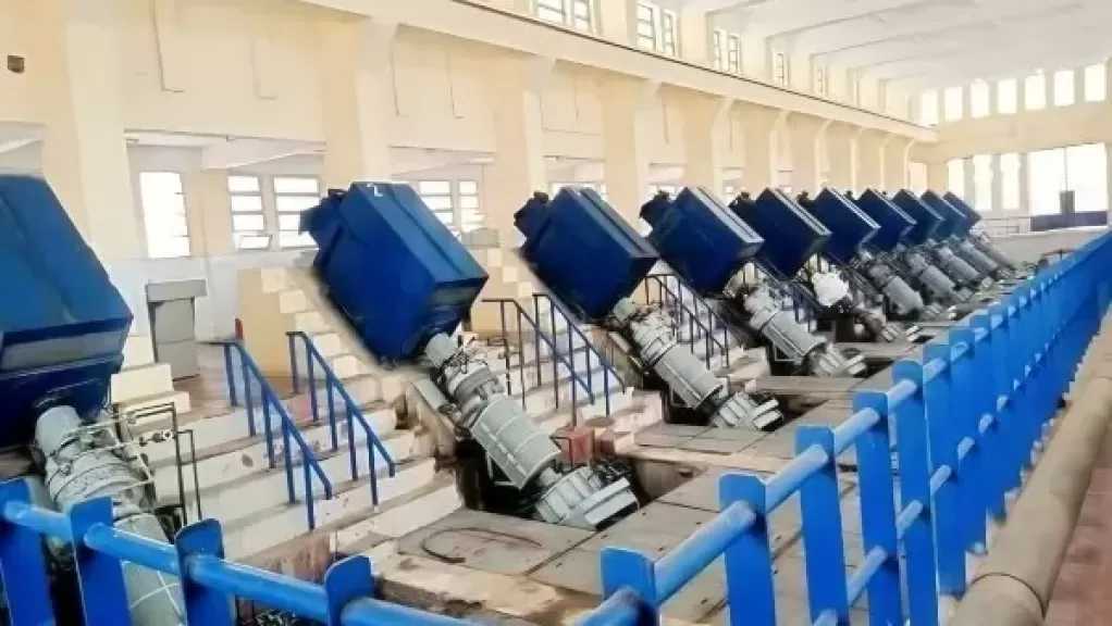 وزير الري يتابع حالة محطات رفع المياه وجهود مصلحة الميكانيكا والكهرباء خلال إجازة عيد الأضحى