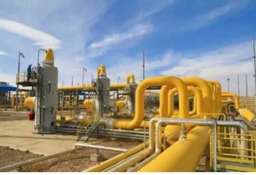 إيران تستأنف إنتاج الغاز في 3 منصات بحرية بحقل بارس الجنوبي