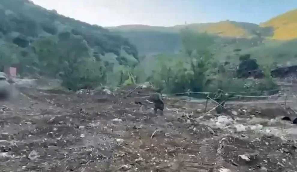 جيش الاحتلال ينشر فيديو لأول دبابة تعبر نهر الليطاني باتجاه قلعة الشقيف