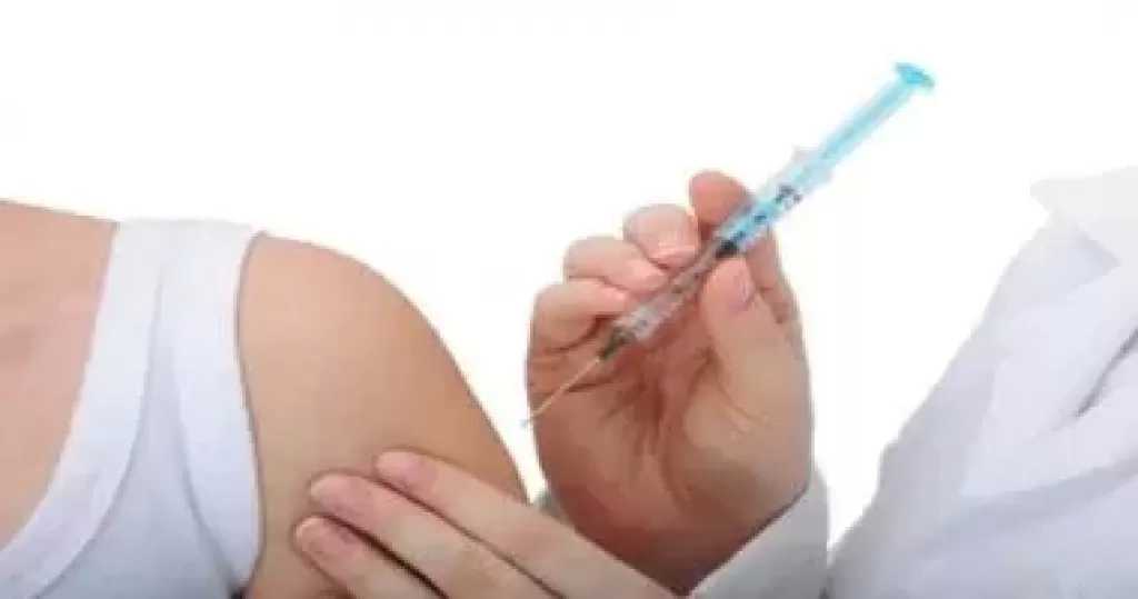 للوقاية من الأمراض.. وزارة الصحة: تطعيمات مهمة خلال مرحلة المراهقة