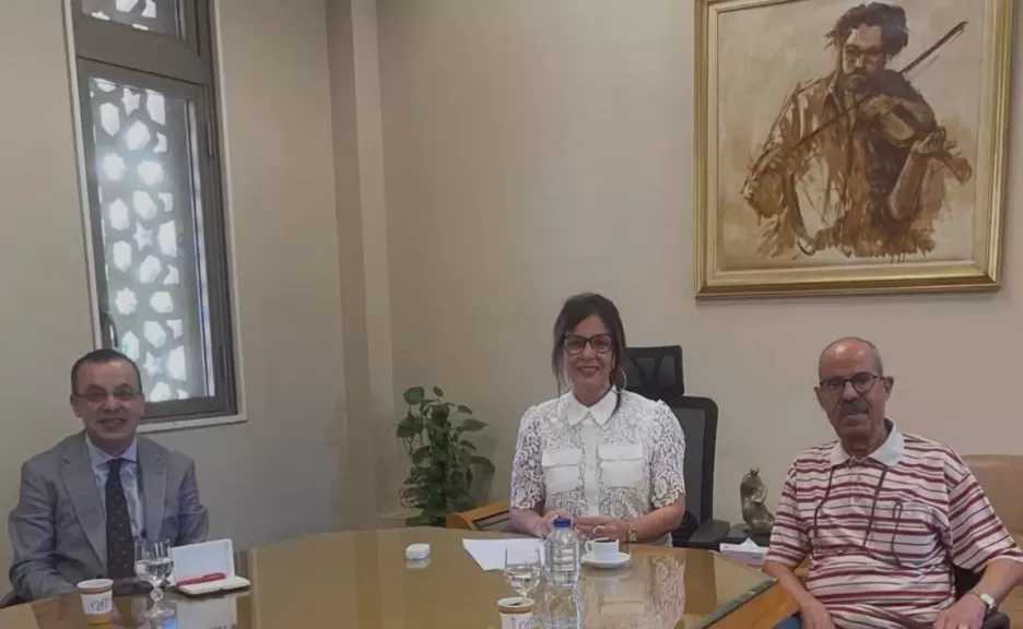وزيرة الثقافة تستقبل المترجم الكبير سمير عبد ربه لبحث سبل الاستفادة من خبراته في دعم حركة الترجمة