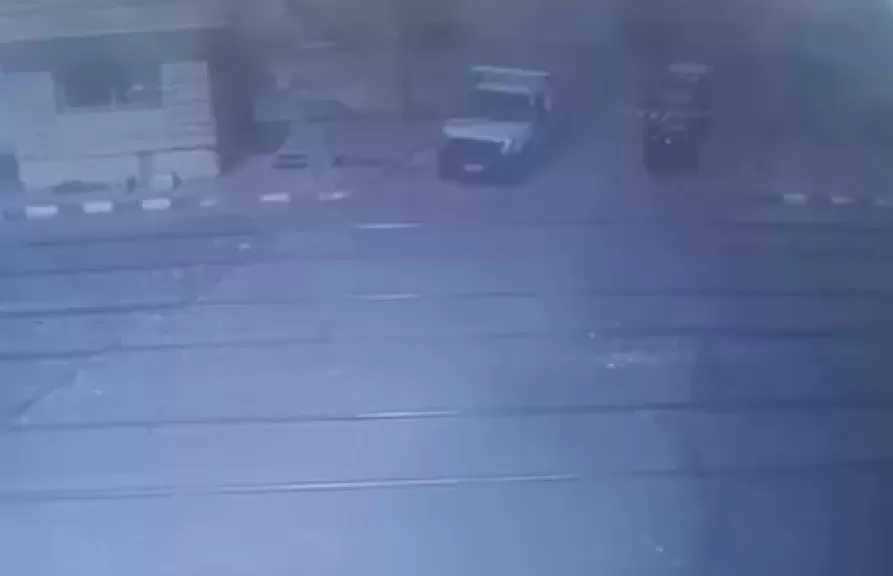 النقل تشجب واقعة اقتحام عربة ربع نقل مزلقان ميت حلفا وهو مغلق