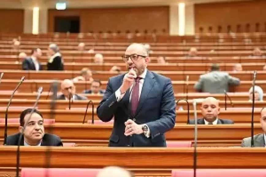 طلب مناقشة عامة عن سياسة الحكومة في حل أزمات الهيئات الاقتصادية