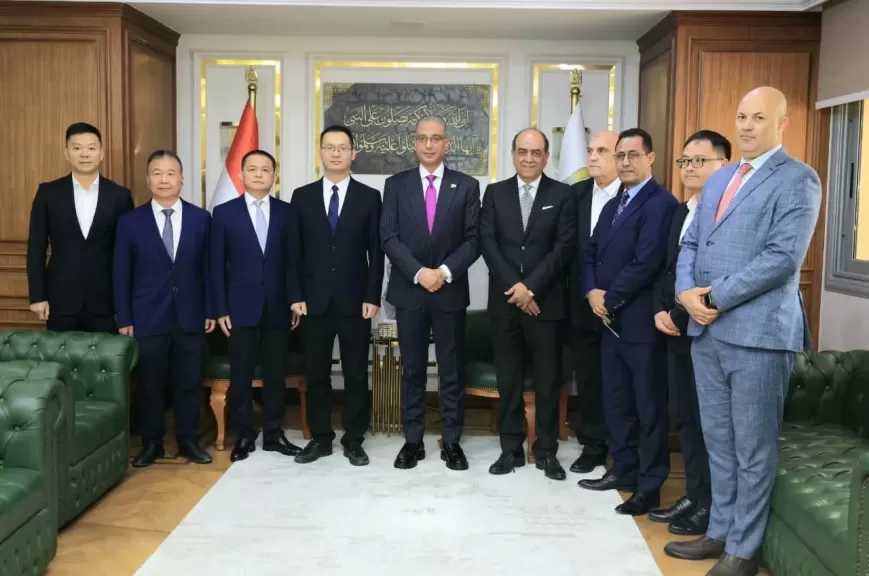 محافظ الجيزة يلتقي وفد منطقة ”شيوتشو” الصينية ​لتعزيز التعاون الاستثماري