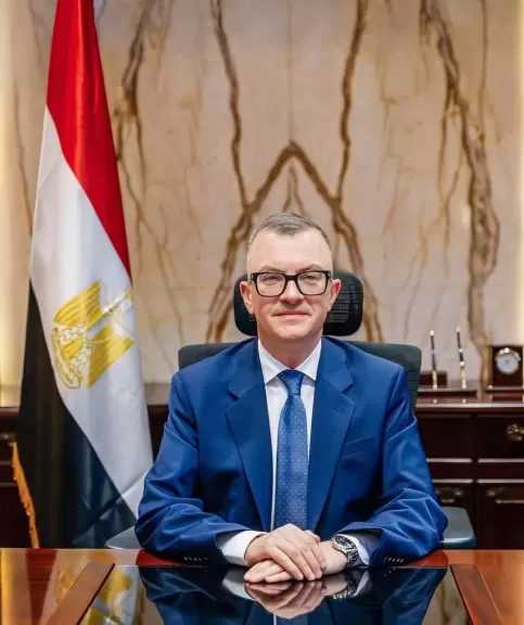 الدكتور أحمد رستم يستعرض التجربة المصرية في تنفيذ برامج الإصلاحات الاقتصادية الهيكلية وأثرها في دعم النمو الاقتصادي