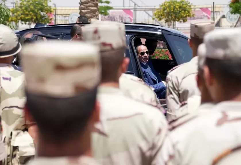 السيسي يتفقد مقر القيادة الاستراتيجية والأكاديمية العسكرية المصرية بالعاصمة الجديدة