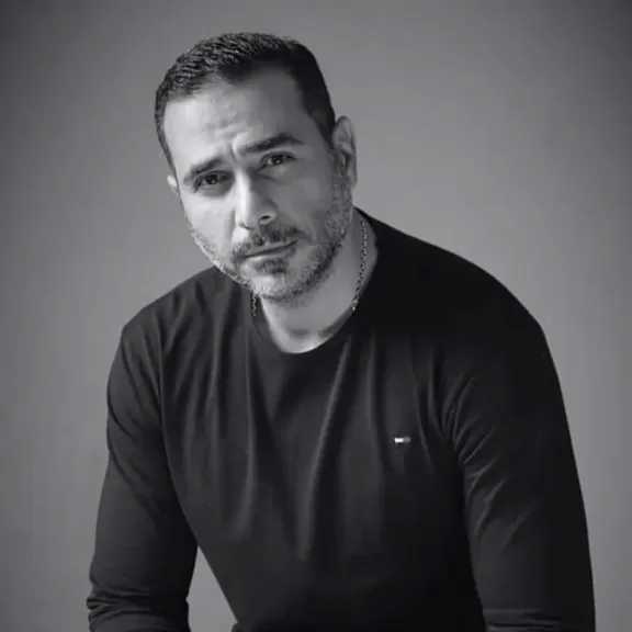 الفنان نور محمود عن مشاركته في مسلسل «كان يا مكان»: مشهد واحد جمعني بالفنان ماجد الكدواني