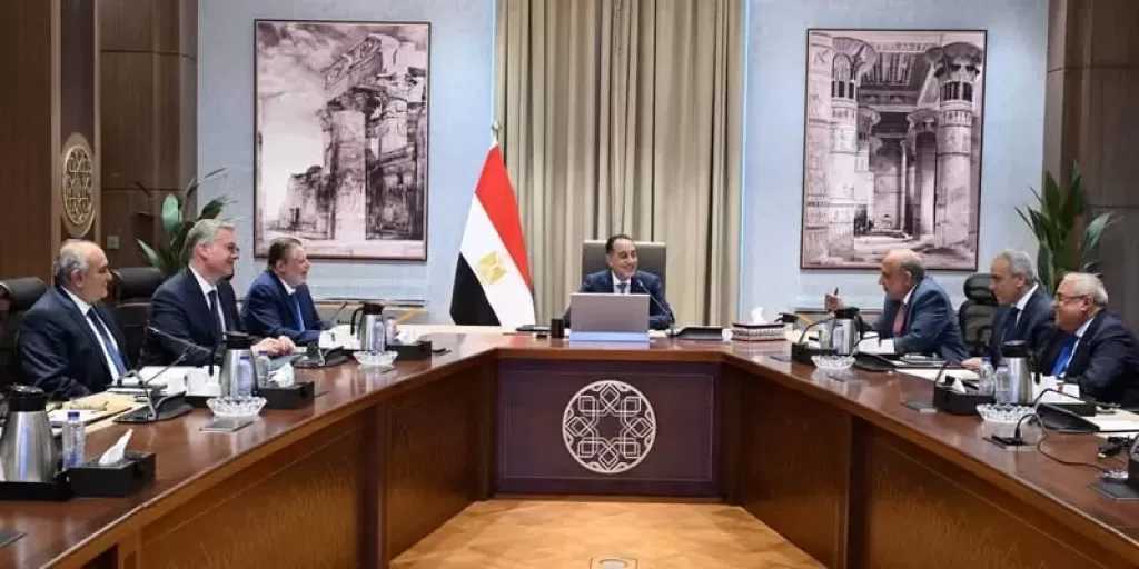 رئيس الوزراء يتابع جهود توفير مخزون مصر من احتياطيات الوقود لضمان استدامة تأمين الطاقة