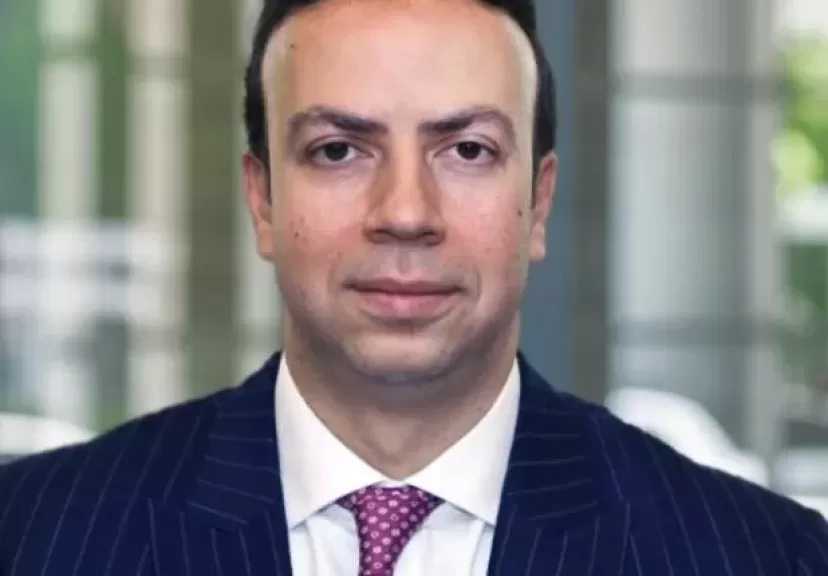 رامي أبو النجا: البنك المركزي ملتزم بدعم استقرار سوق الصرف وتوفير مناخ أكثر جاذبية لتدفقات الاستثمار الأجنبي