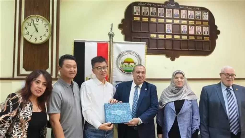 بحوث القطن يستقبل وفدًا من المتخصصين الصينيين لتعزيز التعاون المشترك