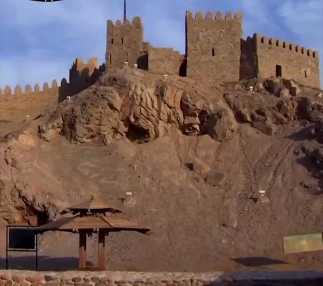 صلاح الدين الأيوبي في طابا شاهدًا تاريخيًا على عبقرية التخطيط العسكري في العصور الوسطى
