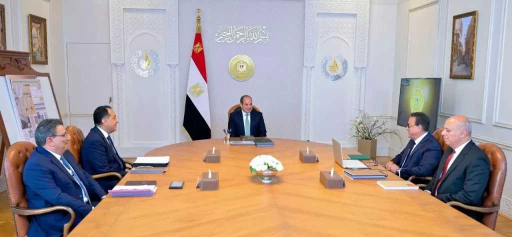 الرئيس السيسي يوجه بالإسراع في ميكنة التأمين الصحي الشامل ودعم تطبيقات الذكاء الاصطناعي بالمنشآت الصحية
