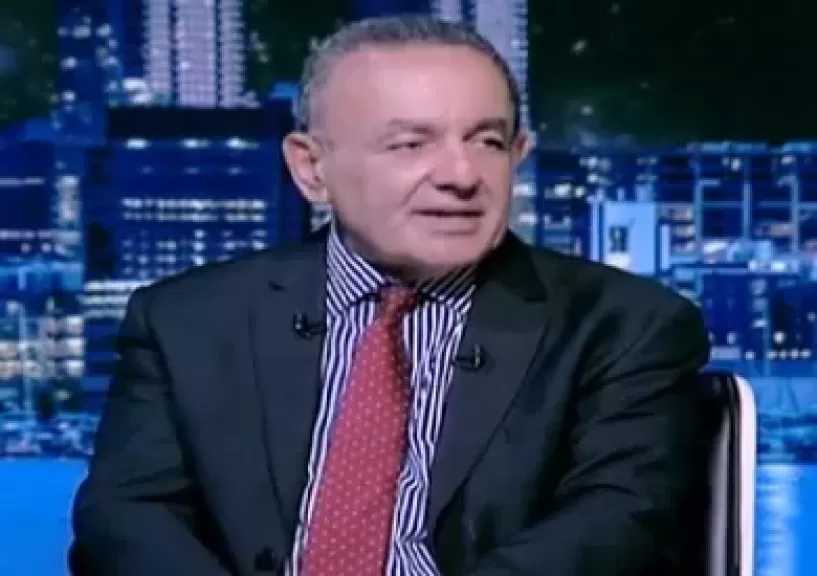 عمرو الشوبكي: استخدام أمريكا وإيران لأوراق ضغط متعددة لتجنب استئناف الحرب باهظة الثمن