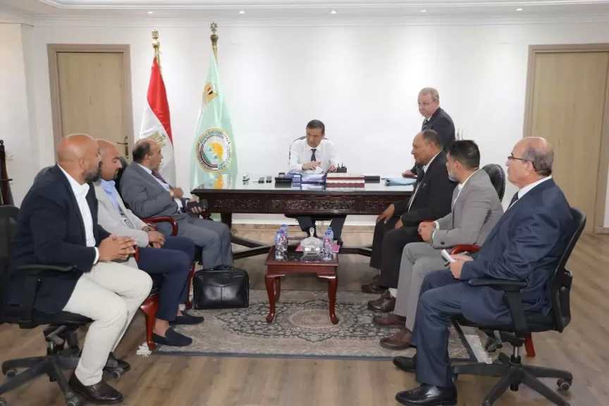 استجابة عاجلة.. وزير الزراعة يعقد اجتماعا مع شعبة ”بيض المائدة” وممثلي شركات البسترة والتجفيف