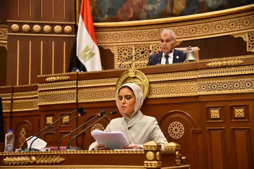 سحر نصر تستعرض تقرير اللجنة الاقتصادية بالشيوخ حول خطة التنمية لعام 2026-2027