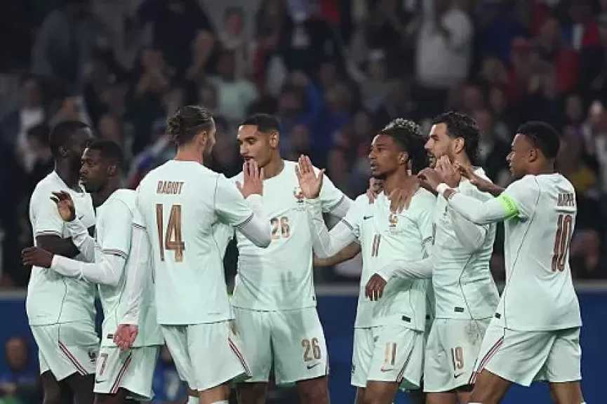 بهاتريك أوليسيه.. فرنسا تصالح جماهيرها في آخر ودية قبل كأس العالم