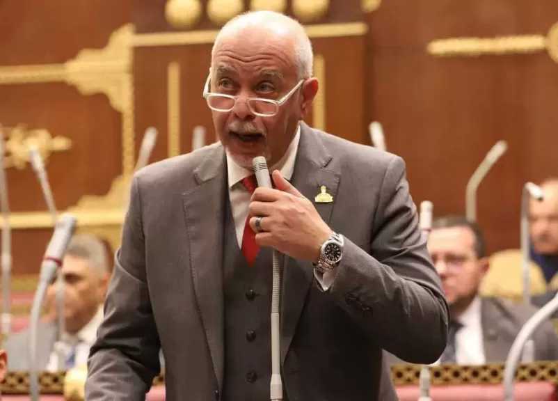 صناعة الشيوخ تناقش اقتراح النائب حازم الجندي بشأن تحفيز المصريين في الخارج على الاستثمار الصناعي