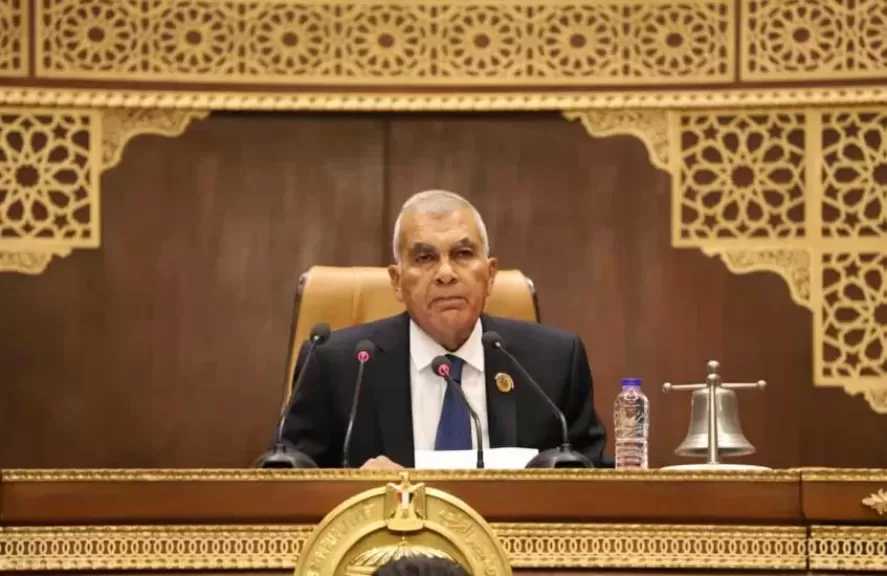 رئيس مجلس الشيوخ يرفع الجلسة العامة ويعود للانعقاد 22 يونيو الجاري