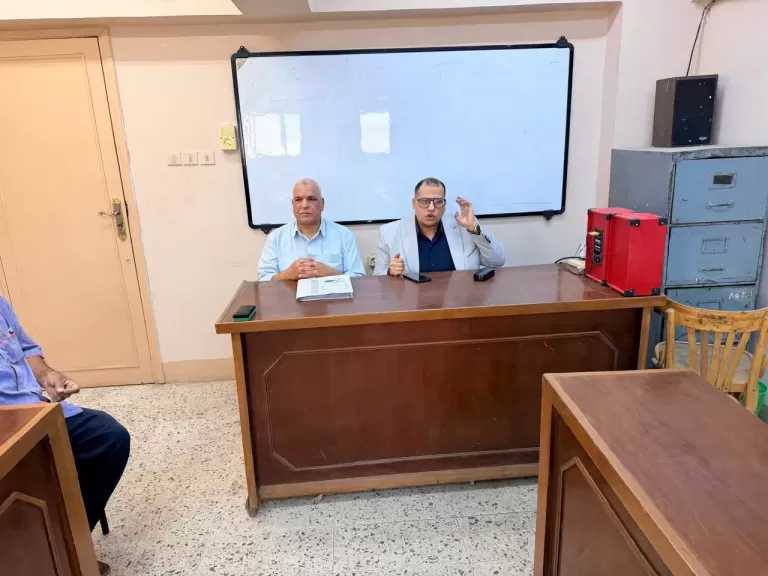 ”التنظيم والإدارة” بالفيوم تناقش آليات التوسع في تطبيق نظام البصمة لتحقيق الانضباط الإداري