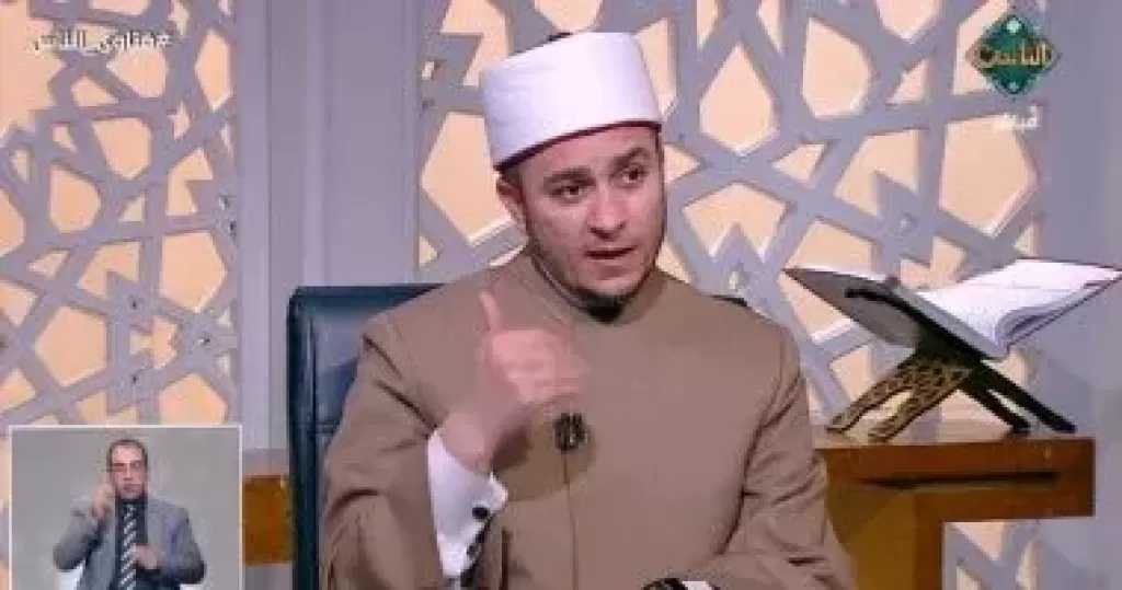 هل يجوز الصلاة فى القطار عند دخول الوقت؟.. أمين الفتوى يجيب