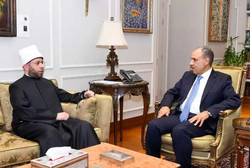وزير الخارجية يستقبل وزير الأوقاف