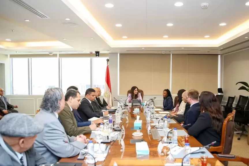 وزيرة الإسكان تستقبل وفدًا من البنك الدولي لبحث تعزيز أوجه التعاون المستقبلية